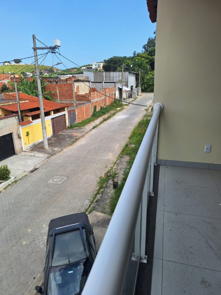 CASA  MODERNA EM PRIMEIRA LOCAÇÃO