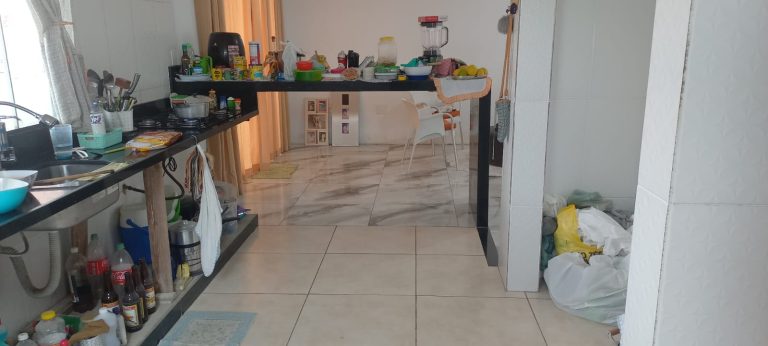 VENDO CASA NO CONDOMÍNIO FAZENDA PACIÊNCIA