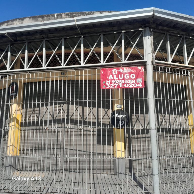 VENDO 03 LOJAS COMERCIAIS NA RUA PITOMBEIRAS PRÓX. A PRAÇA SETE DE ABRIL EM PACIÊNCIA