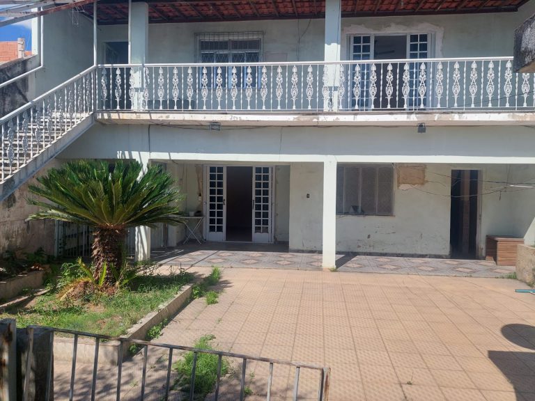 VENDO CASA AMPLA BEM LOCALIZADA EM PACIÊNCIA VENDO CASA AMPLA BEM LOCALIZADA EM PACIÊNCIA
