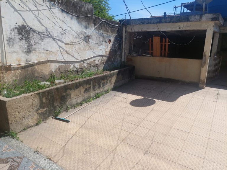 VENDO CASA AMPLA BEM LOCALIZADA EM PACIÊNCIA VENDO CASA AMPLA BEM LOCALIZADA EM PACIÊNCIA